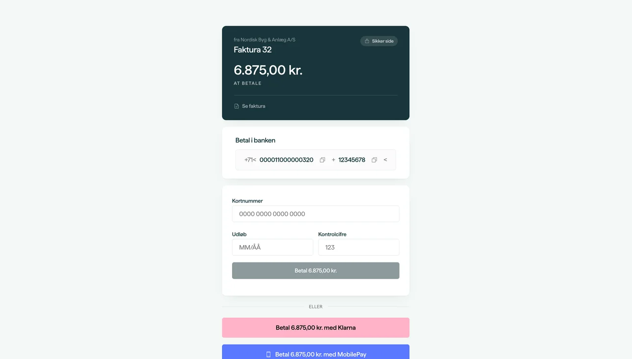 Skærmbillede fra Rieck Pay: kundens betalingsside med beløbet øverst, indbetalingskort til netbank, kortbetaling og derunder MobilePay — alt sammen på ét skærmbillede uden login.